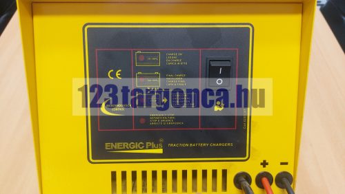 Targonca akkumulátor töltő 24 V / 30 A – ólomsavas akkuhoz, 230 V, RX
