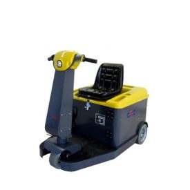 Vezetőüléses vagy vezetőállásos vontató