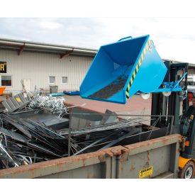   Targonca villára húzható dönthető fémreszelék tartály, 1 - 1,25 tonna teherbírással